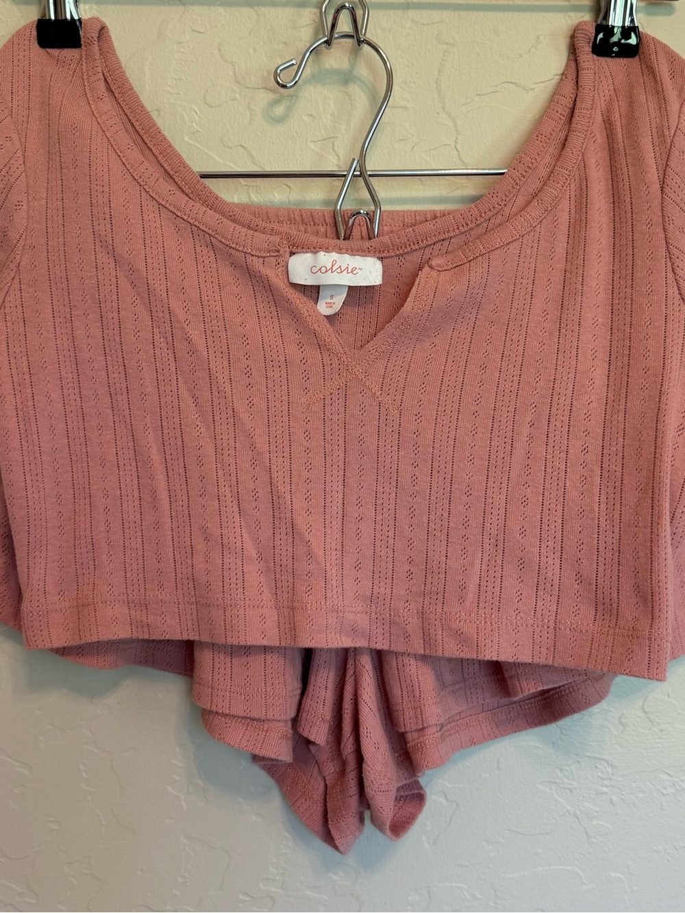 Colsie Dusty Rose Ribbed Cropped Top